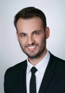 Bartłomiej Kmera lekarz dentysta